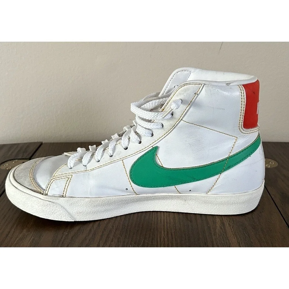 Size 6.5- Nike Blazer Mid '77‎ Vintage Roswell Rayguns 2021